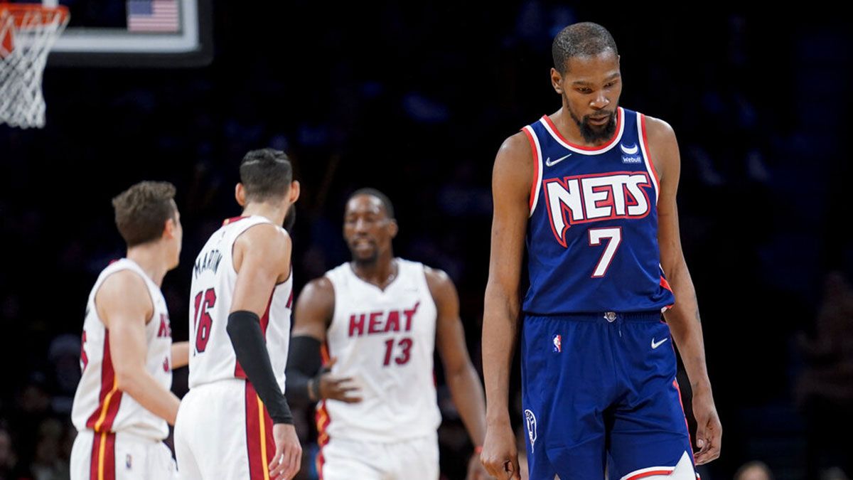 Kevin Durant sad Heat vs Nets