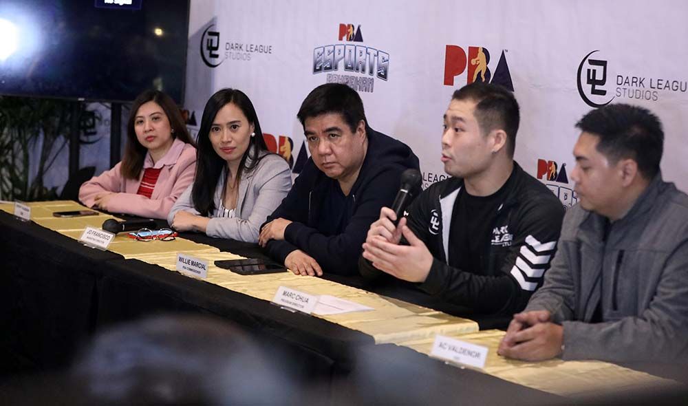 Commissioner Willie Marcial (third from left) join Dark League Studios officers in PBA Esports Bakbakan presscon.