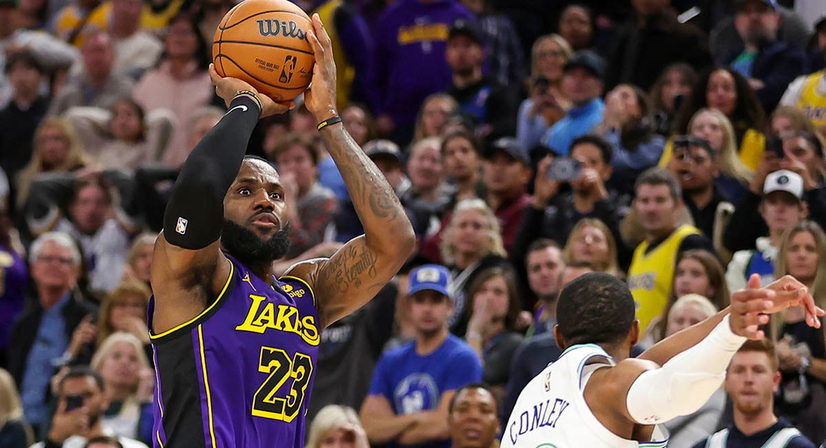 LeBron James Says Replay Center Wrong On Three-point Ruling