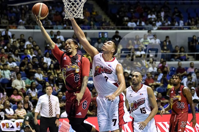 'Alaska killer' Chris Ross beats out Tenorio, Maliksi for PBA Player of ...