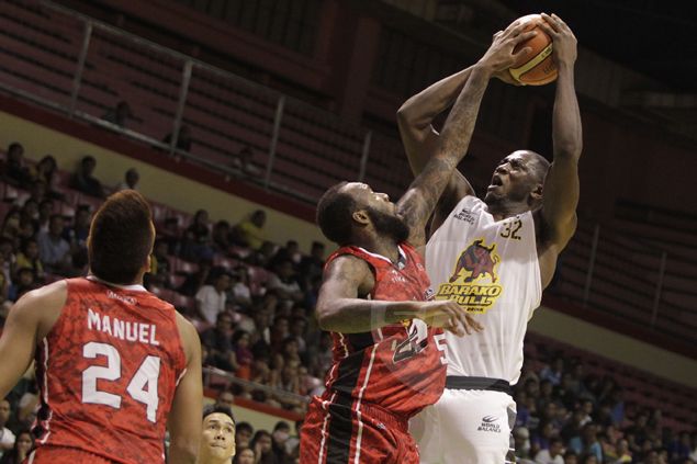 Solomon Alabi game winner snaps Barako Bull slide as it outlasts Alaska in OT