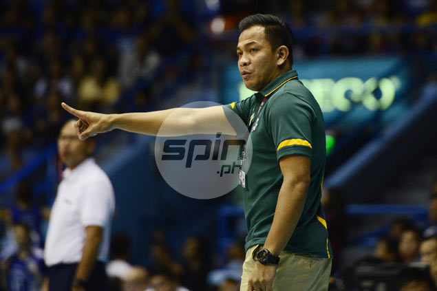 FEU Lady Tamaraws still trying to forge own identity, says coach Shaq delos Santos
