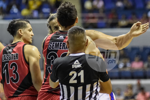 Asi Taulava hit with one-game suspension, fined P32,500 for slapping incident with Semerad