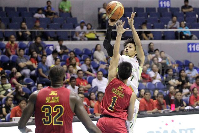 Terrence Romeo waxes hot as Globalport sends Barako Bull reeling to a second straight loss