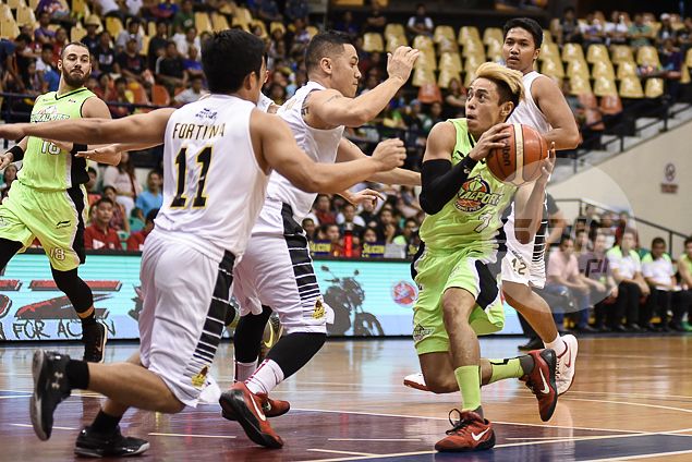 GlobalPort regroups in overtime behind Terrence Romeo to repulse Barako ...