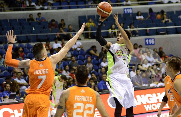 Pido Jarencio makes triumphant coaching return as GlobalPort rips Meralco