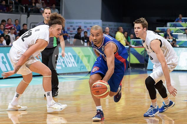 France goes on late blitz to blow past New Zealand, claim top group seeding in Fiba OQT