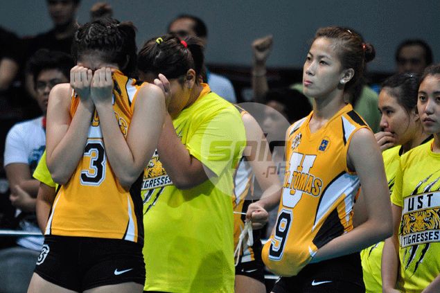Pressure simply too much for UST Tigresses in KO match, says coach Odjie Mamon